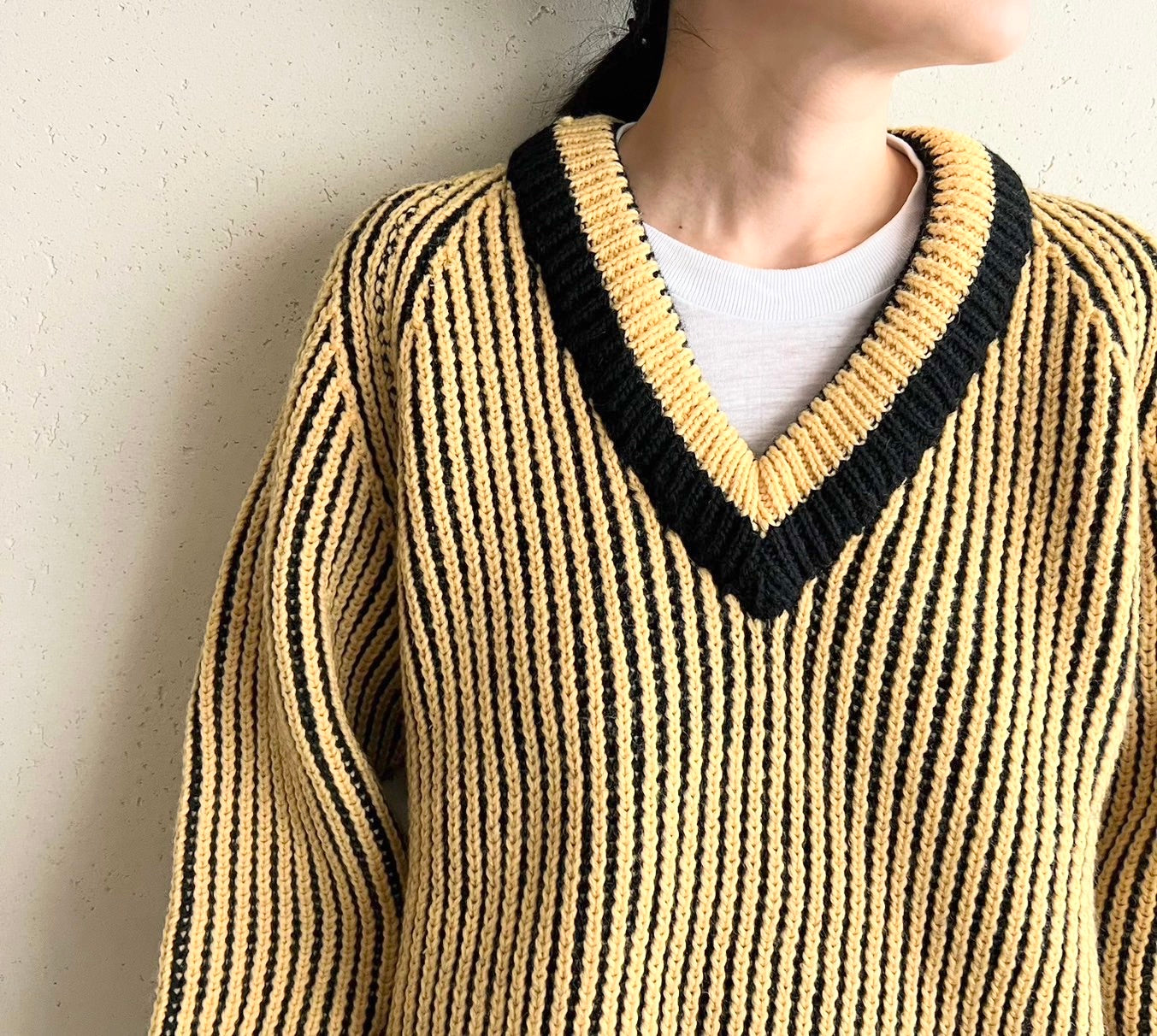 80s V-Neck Knit