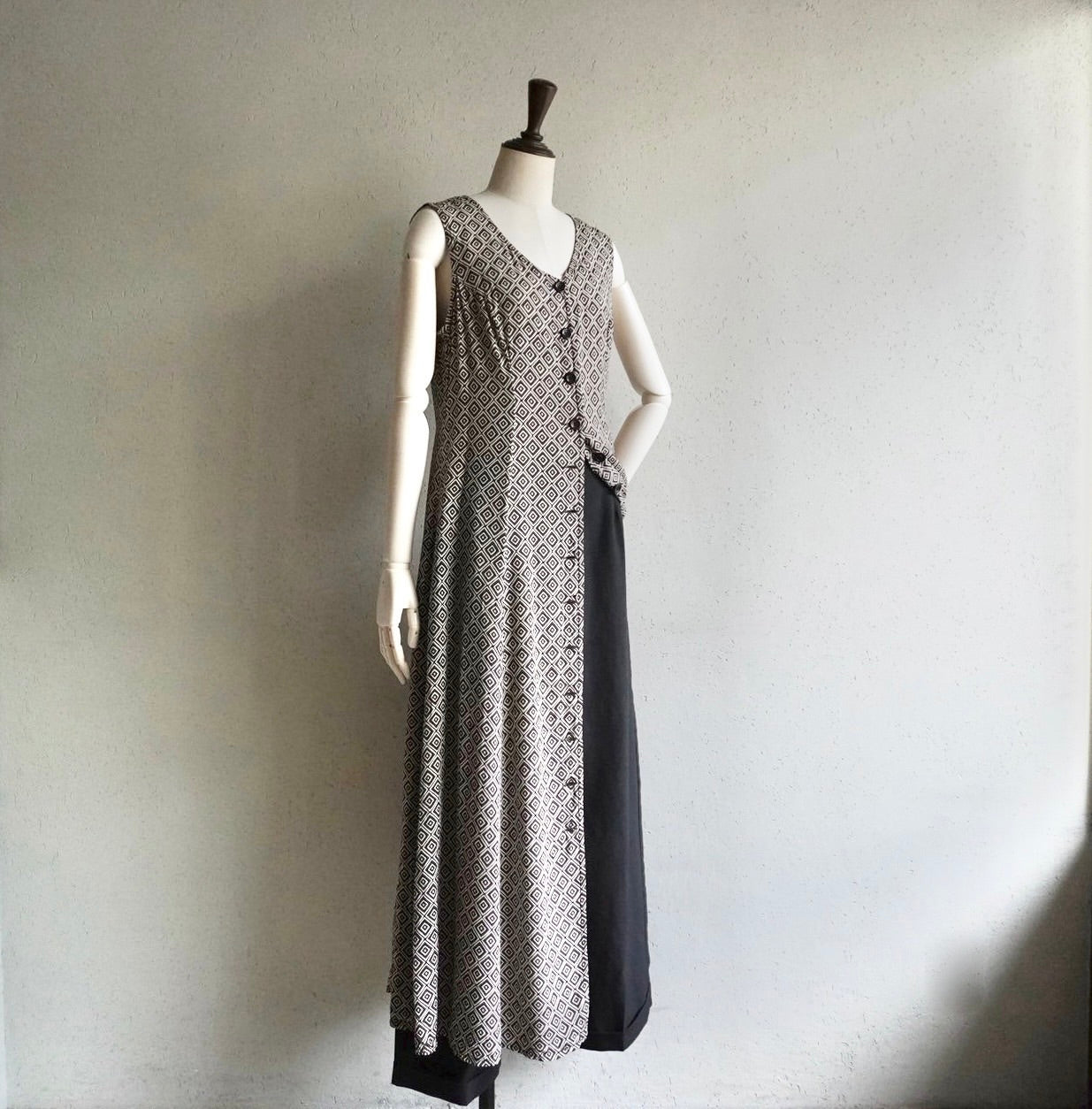 90s EURO Sleeveless Printed Dress
