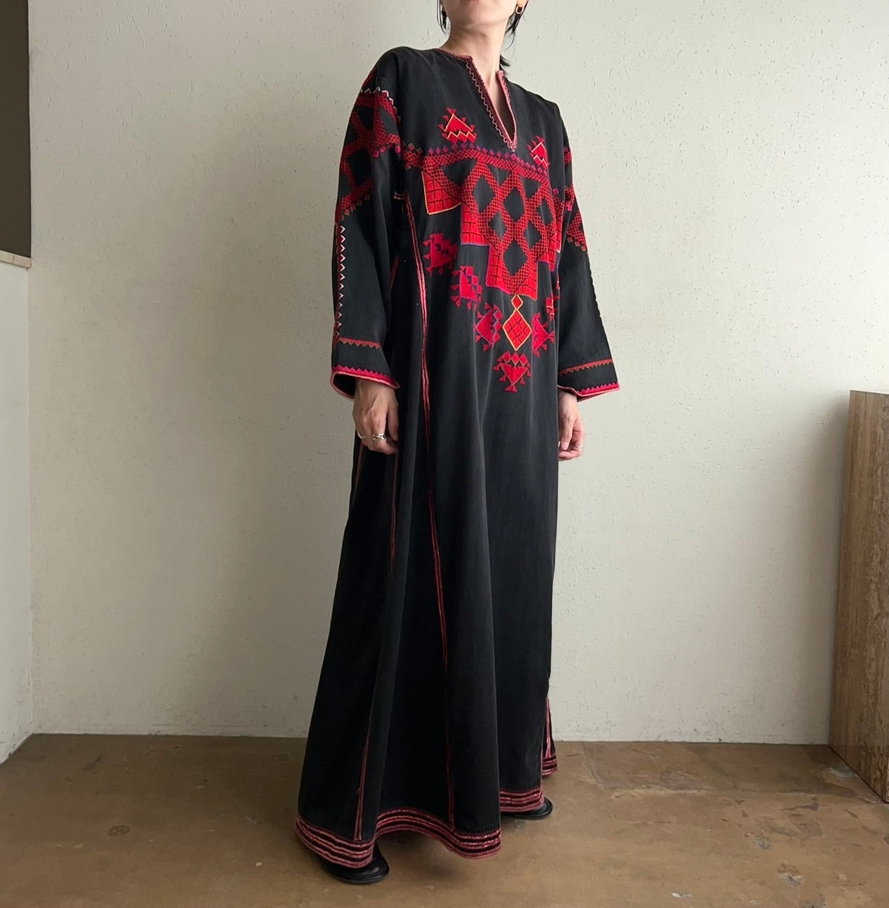 70s Embroidery Dress