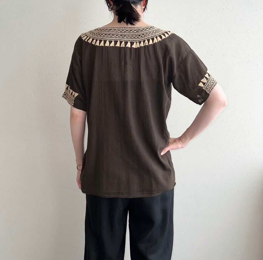 70s Embroidery Blouse