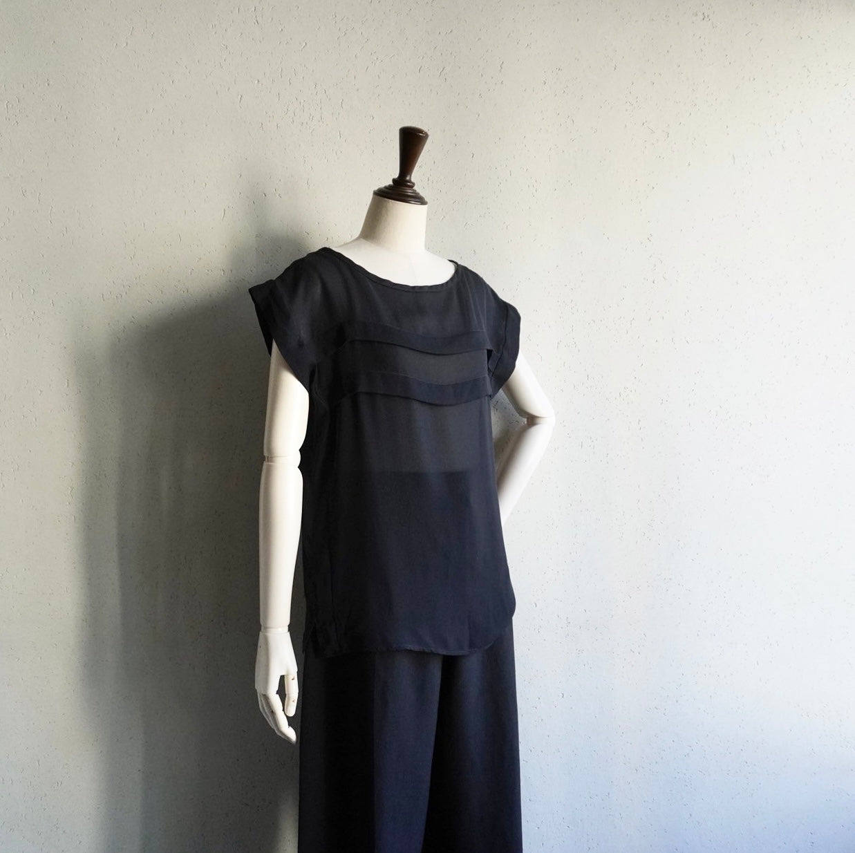 90s Design Sheer Top