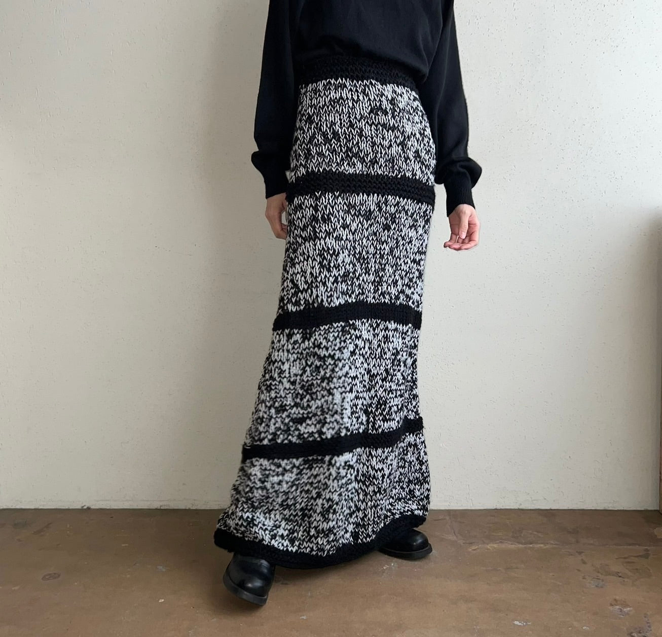 90s Black x White Knit Maxi Skirt
