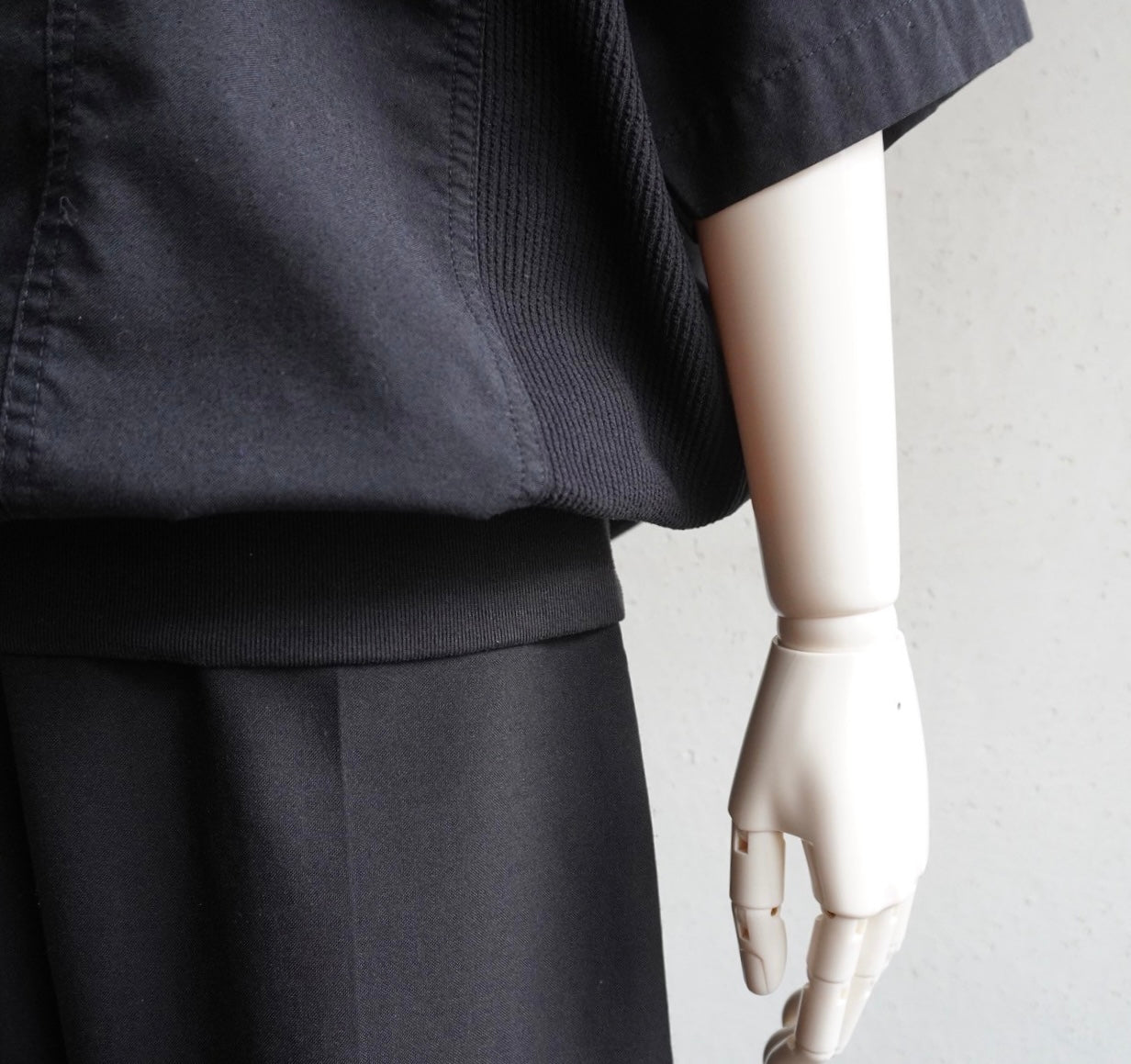 90s Black Design Top