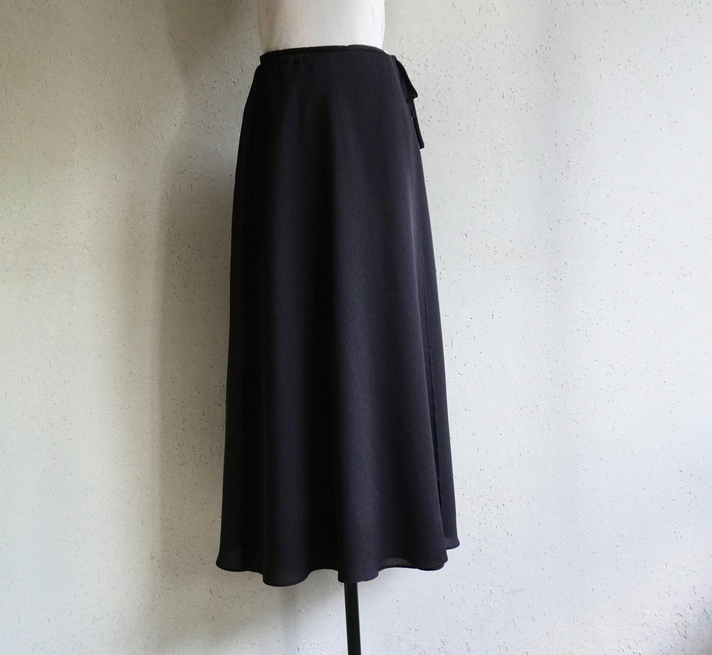 90s Design Wrap Skirt