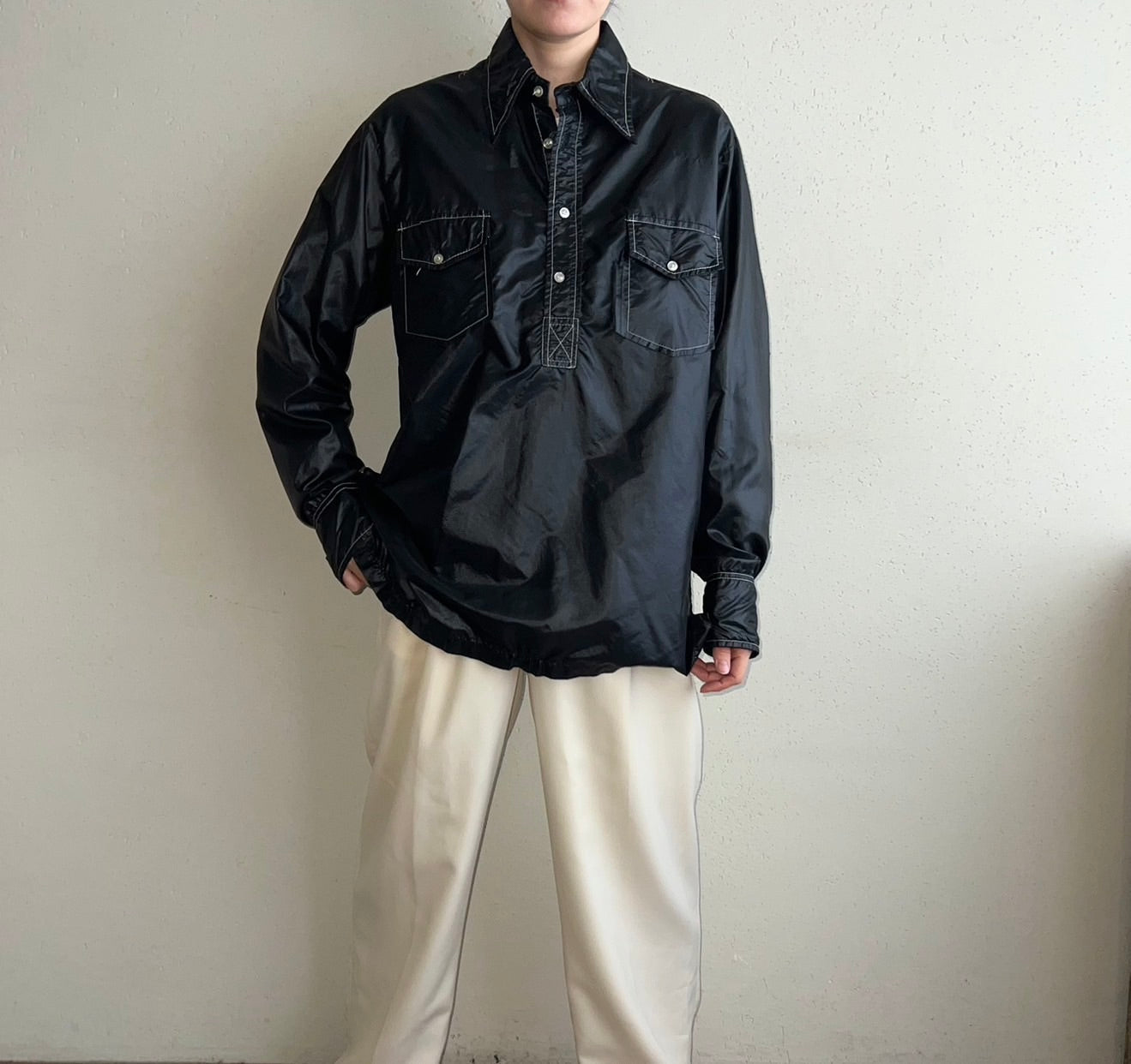 70s Black Pullover Shirt