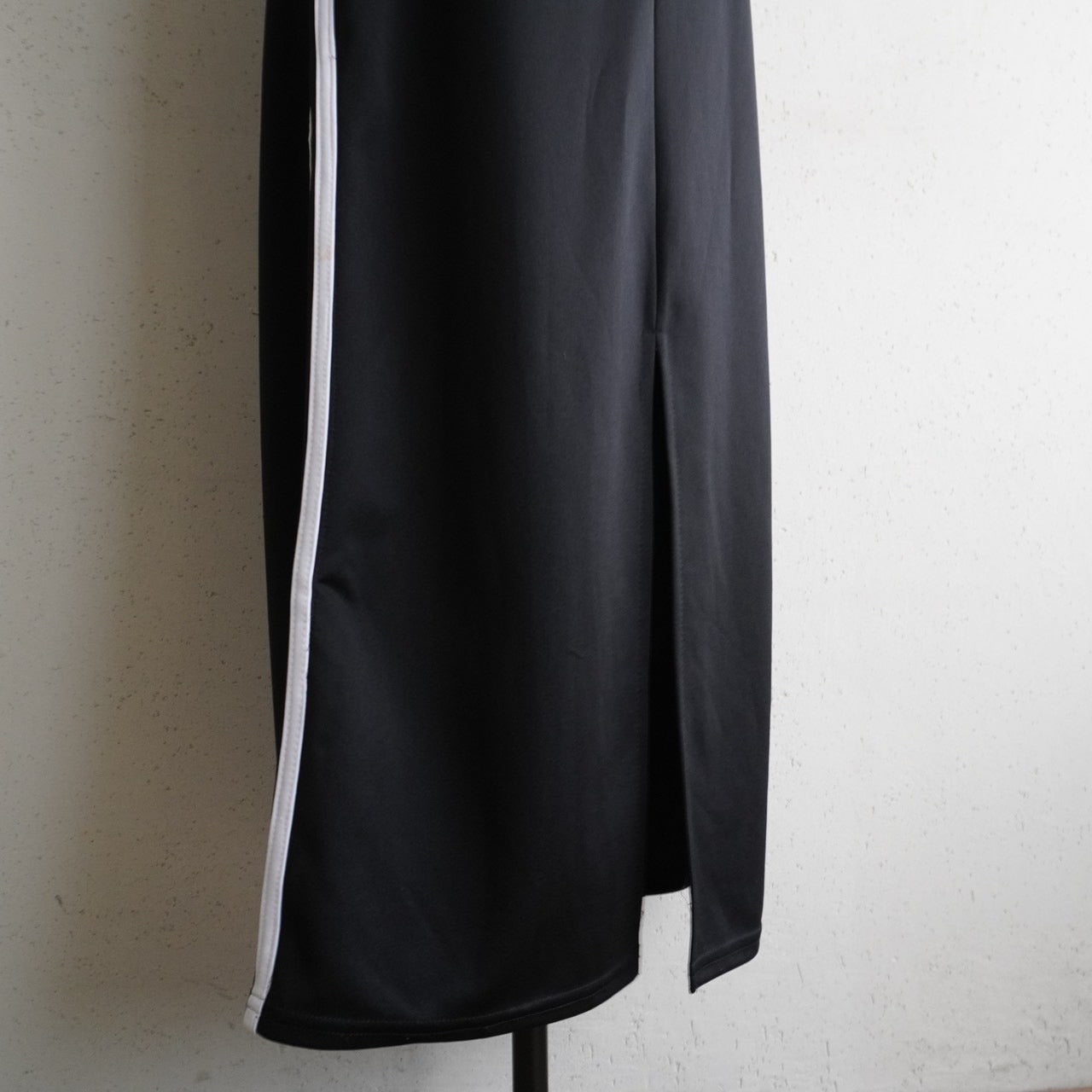 90s Side Line Skirt