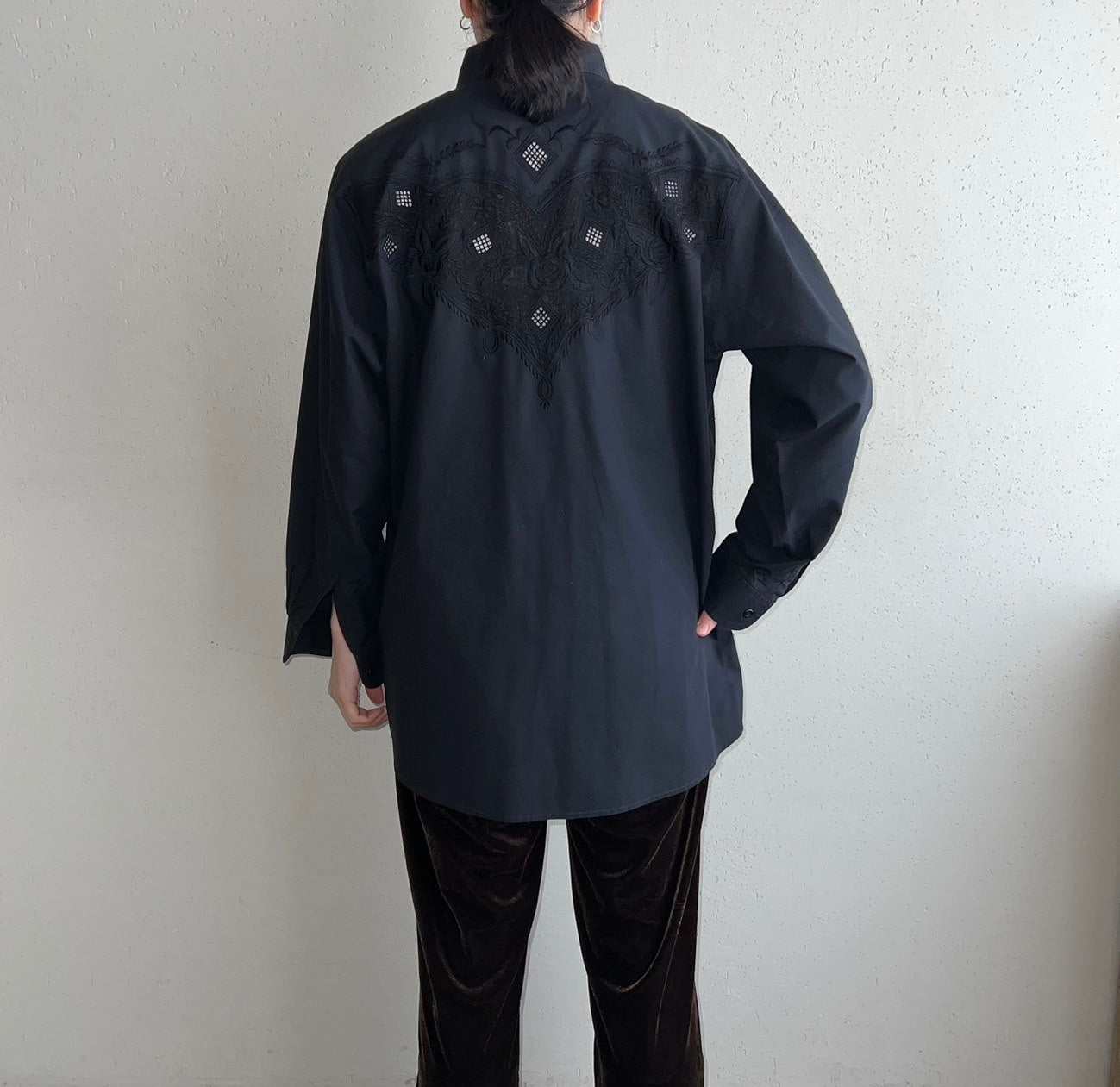 90s Embroidery Shirt