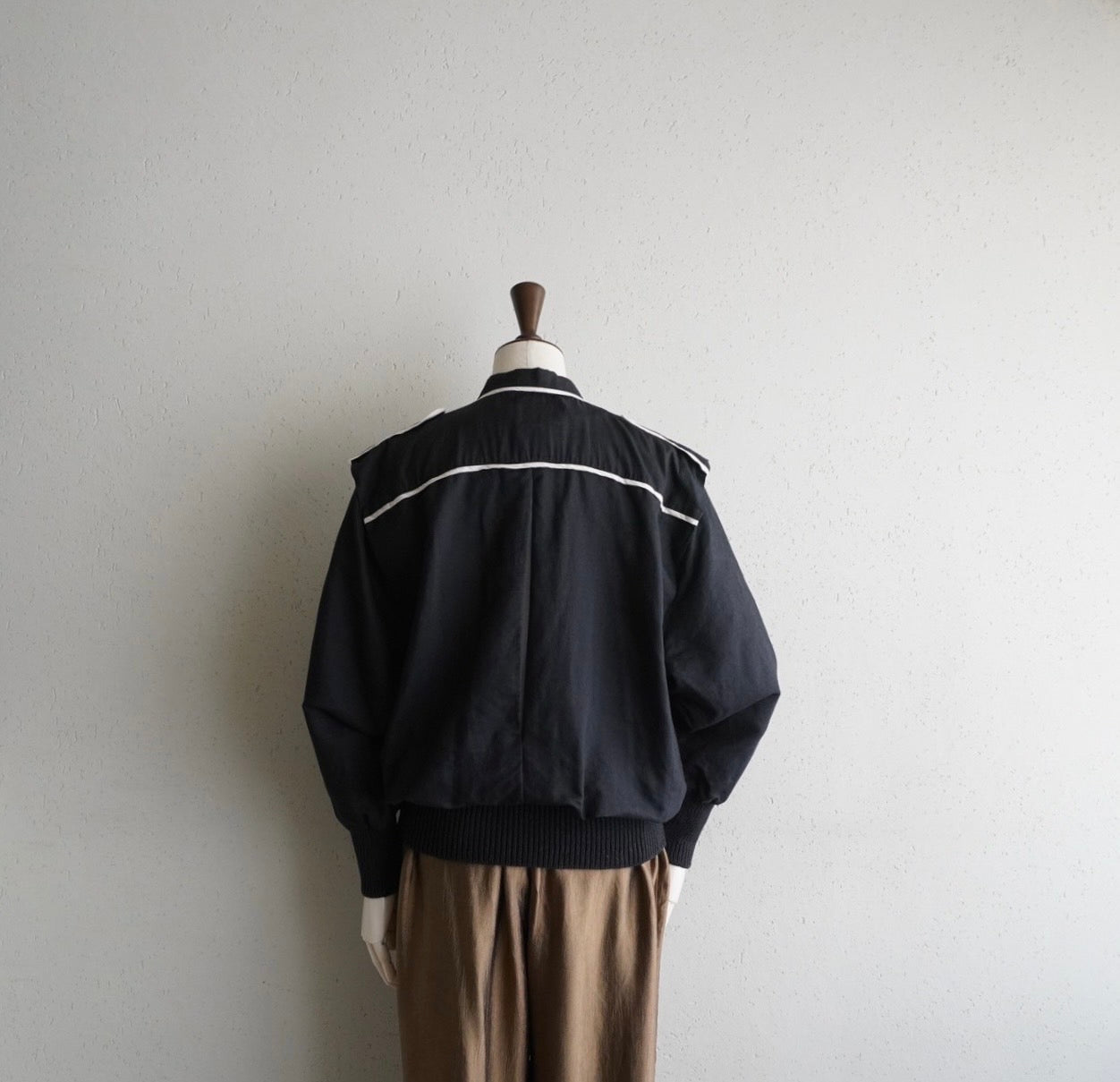 90s Black x White Blouse