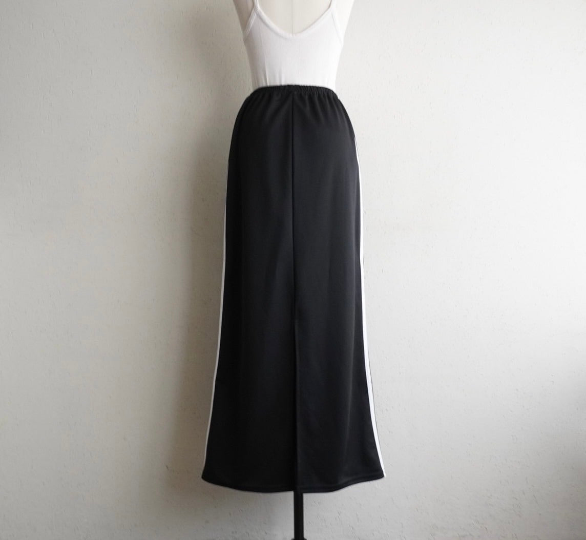 90s Side Line Skirt