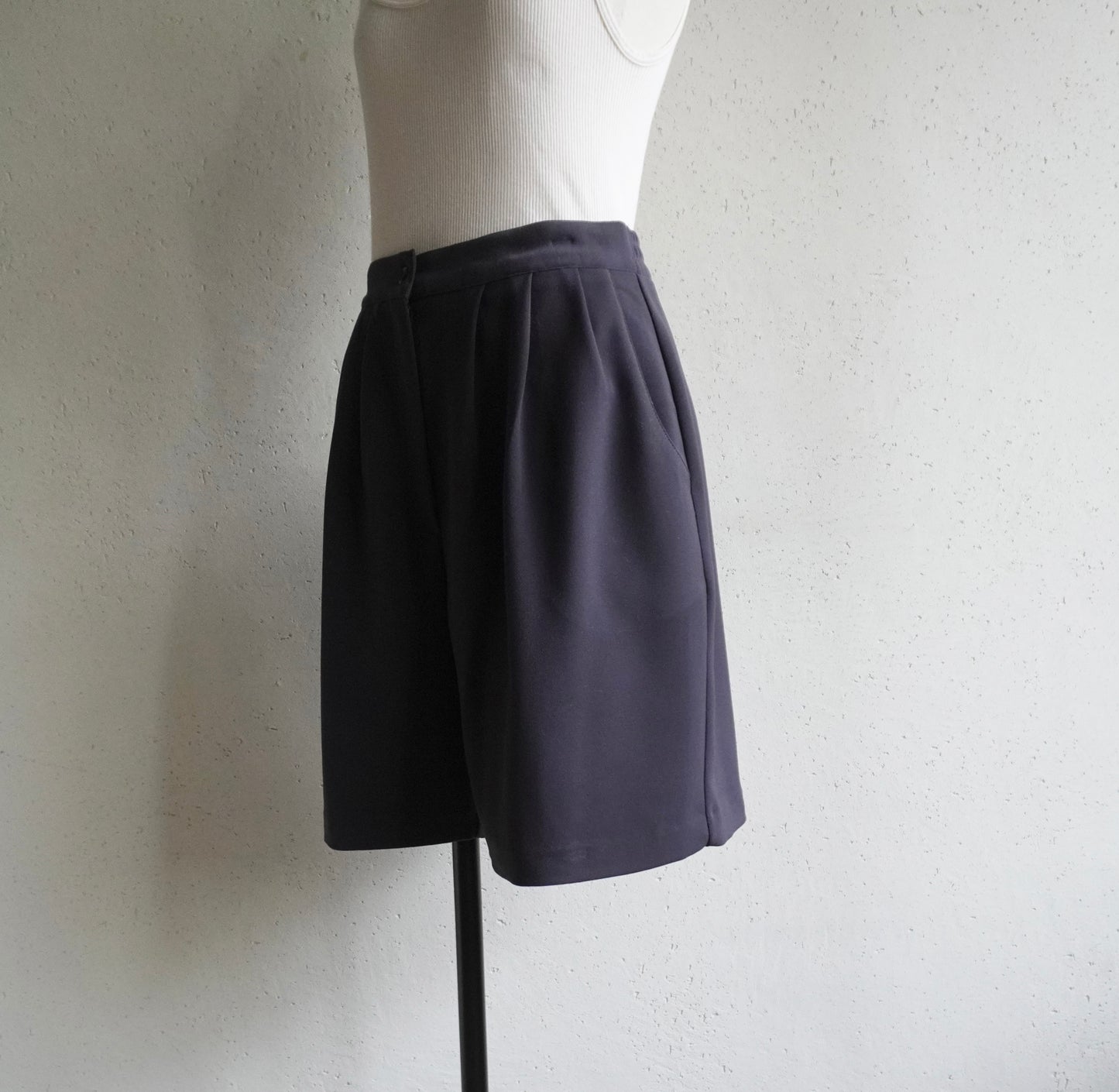 90s Tuck Shorts
