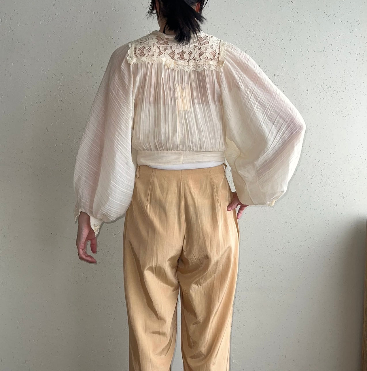 70s Lace Design Blouse