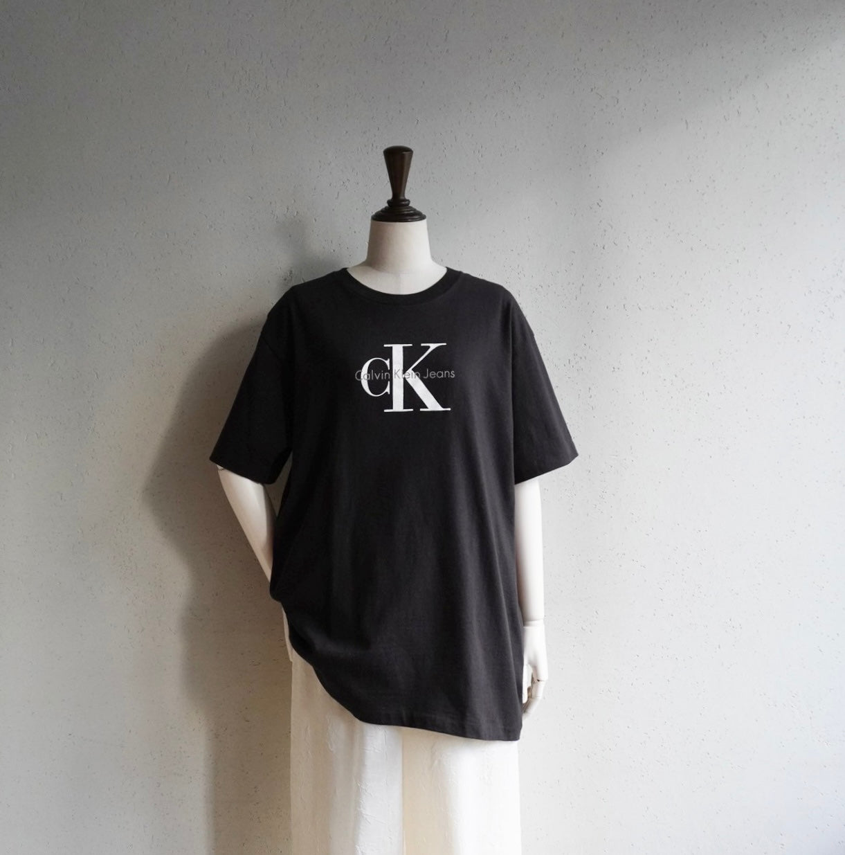 90s "Calvin Klein " Printed T-shirt Made in USA