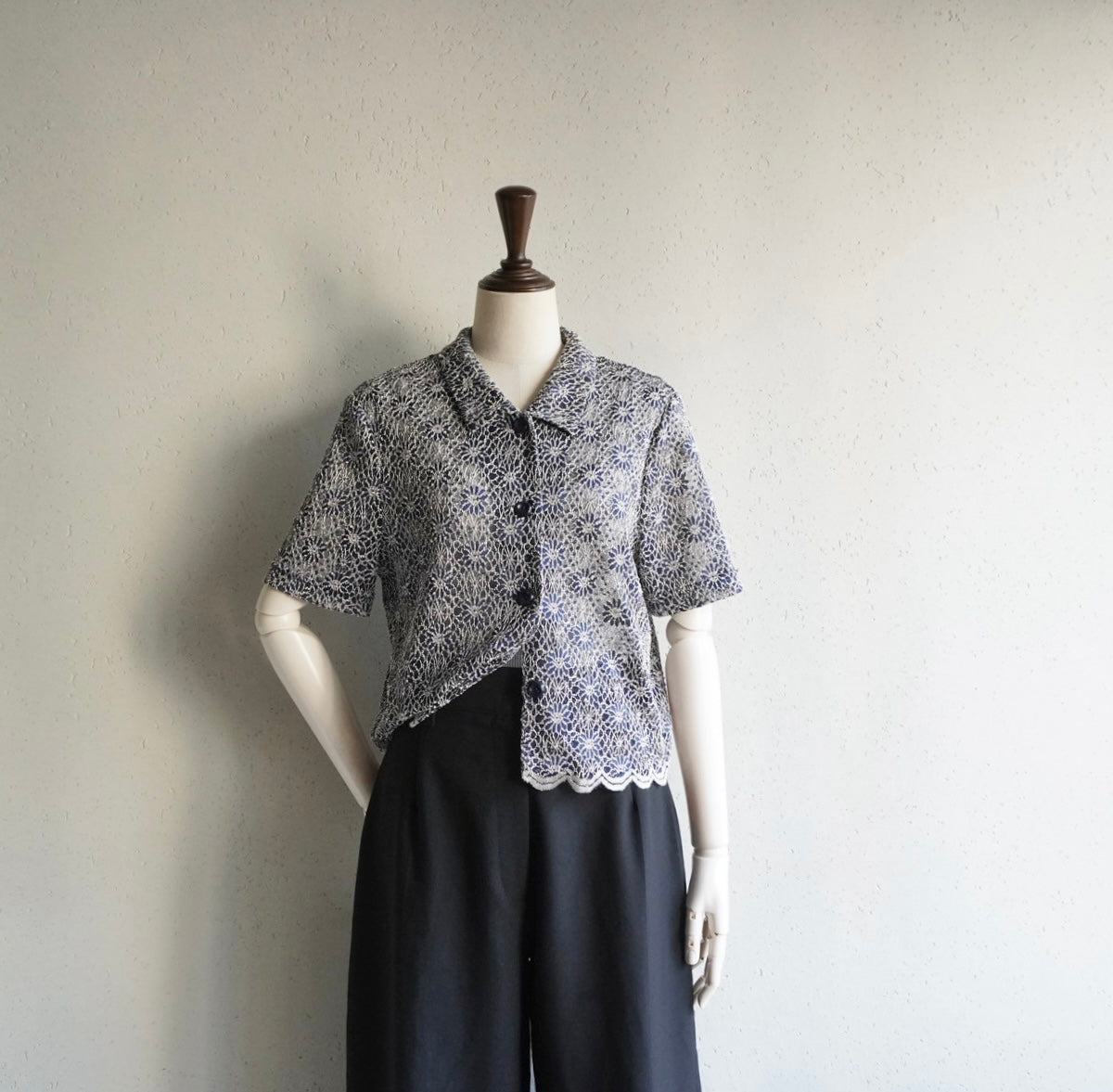 90s Lace Design Mesh Shirt