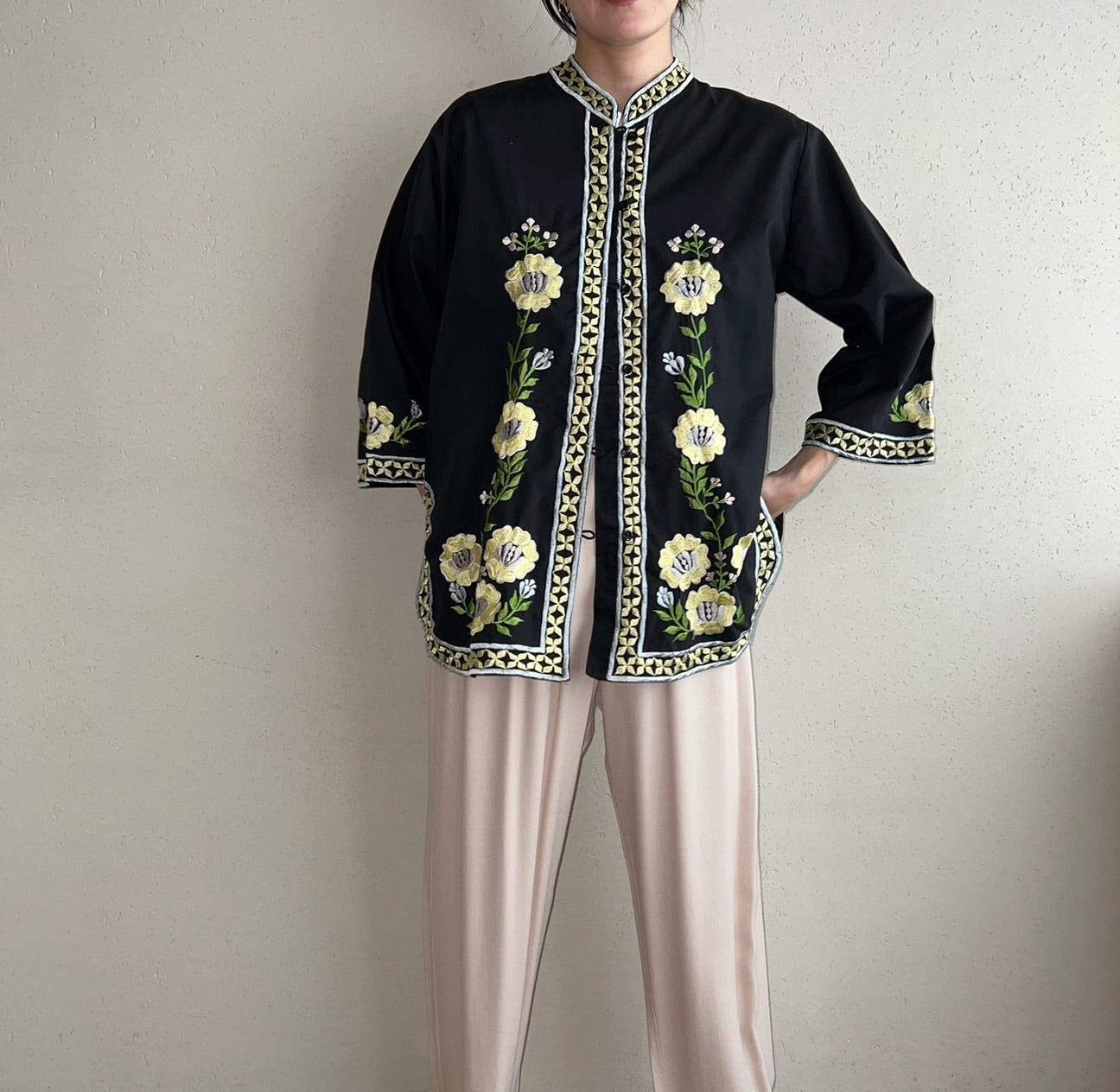 80s Embroidery Blouse