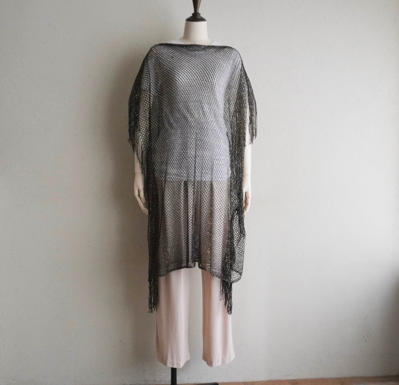 90s Black×Gold Mesh Top