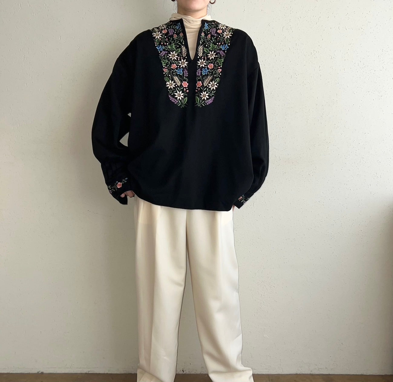 80s Embroidery Top