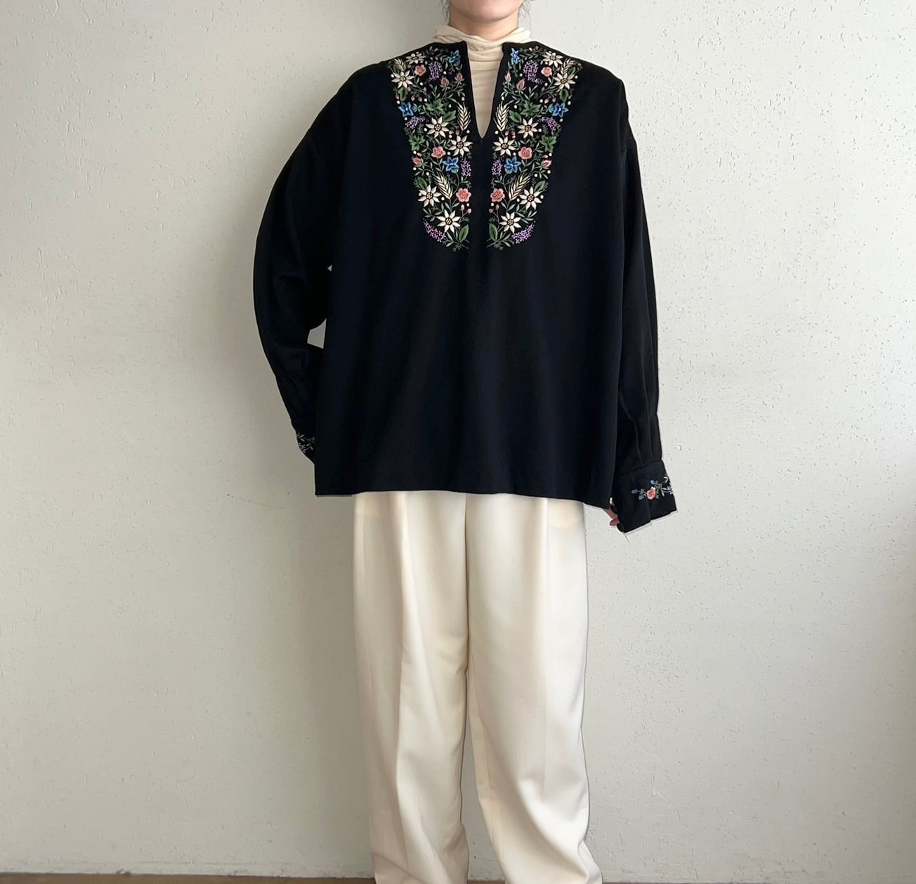 80s Embroidery Top