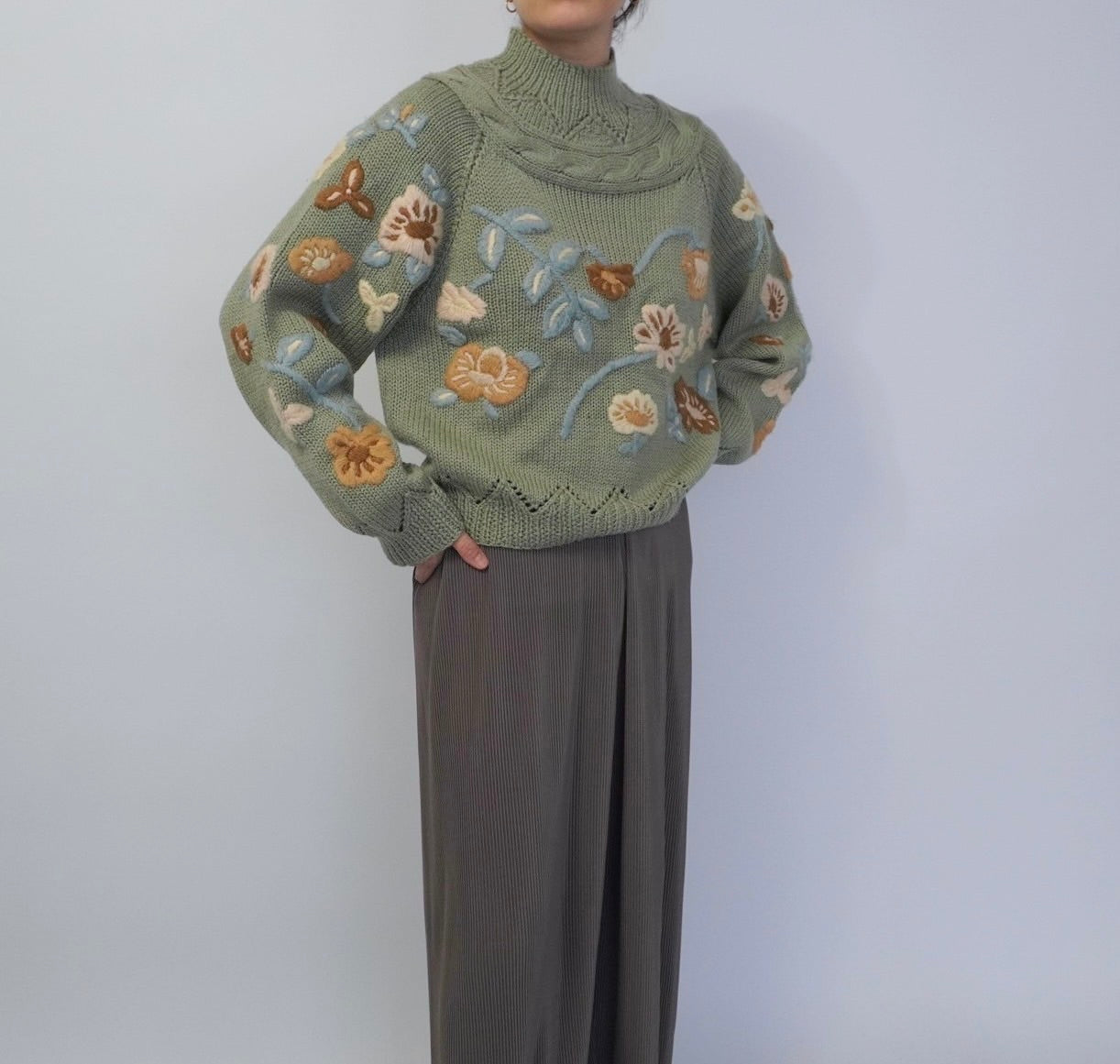 90s Embroidery Knit