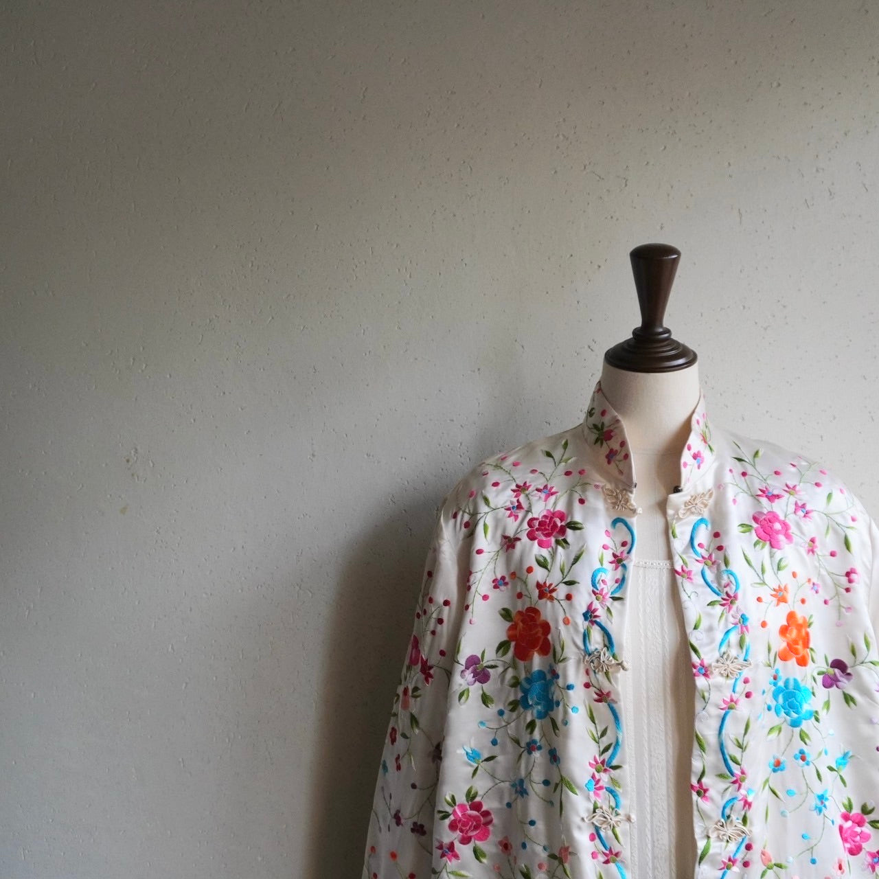 70s Silk Embroidery Jacket
