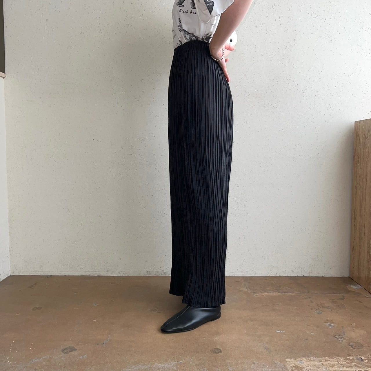 90s EURO Black Pleated Skirt