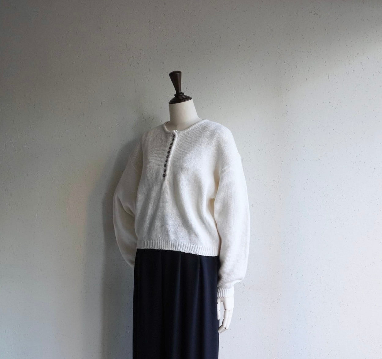 90s Light Knit Dead Stock