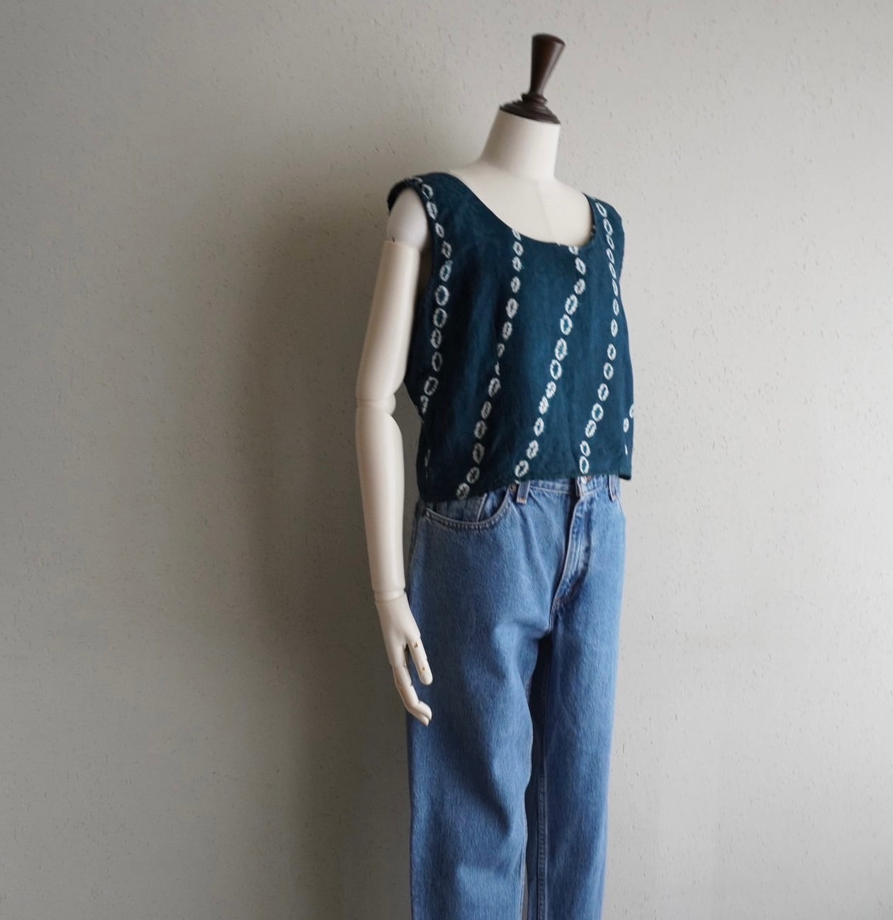 90s Sleeveless Cropped Top