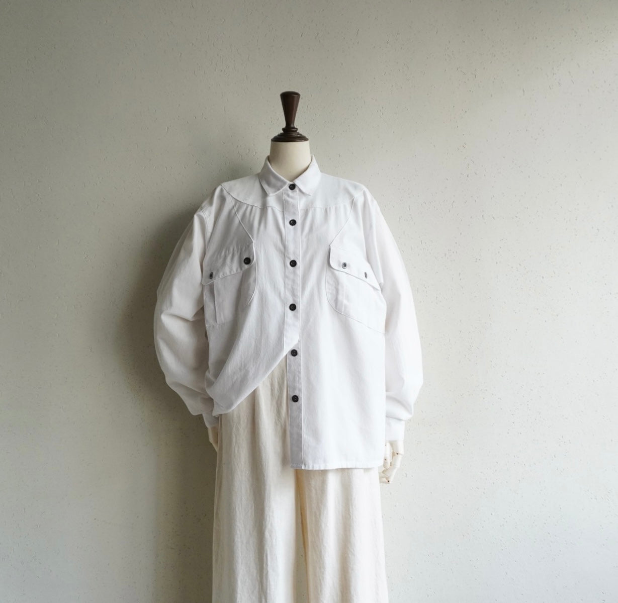 90s White Design Shirt