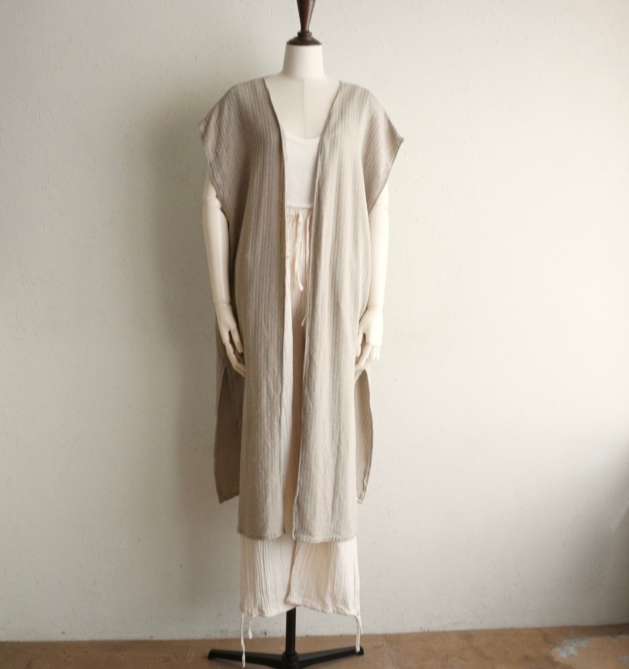 90s Sleeveless Robe