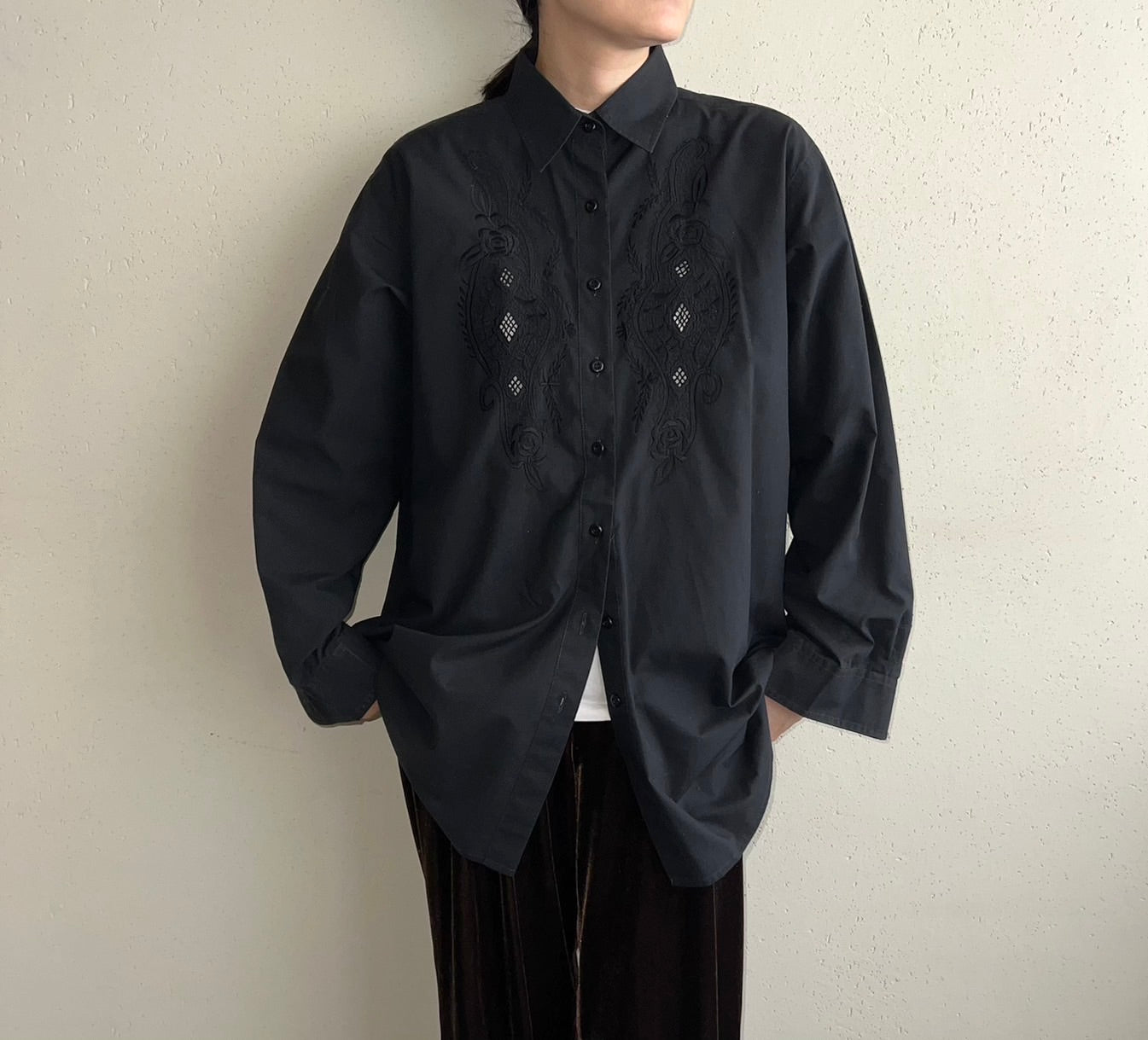 90s Embroidery Shirt