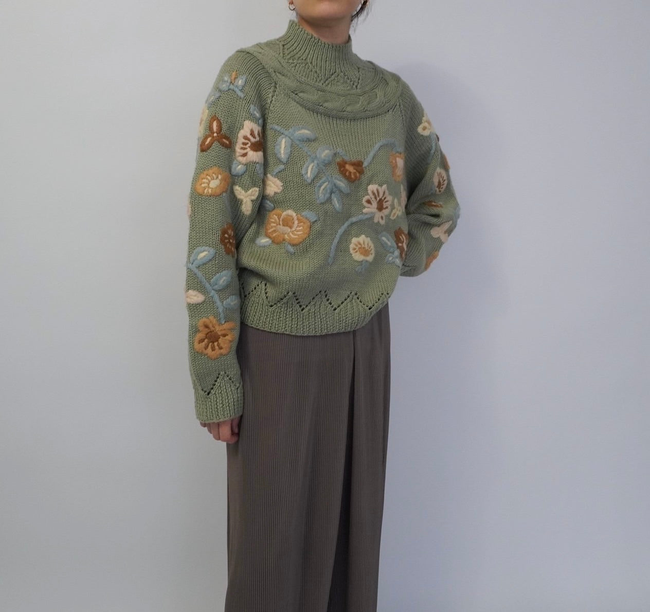 90s Embroidery Knit