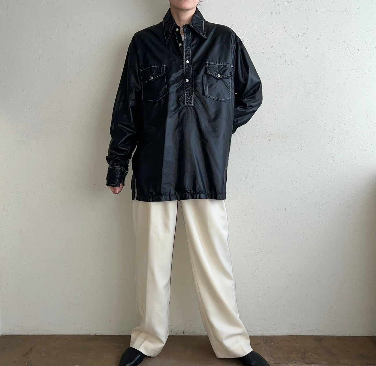 70s Black Pullover Shirt