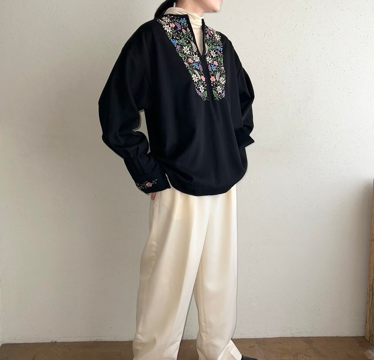 80s Embroidery Top