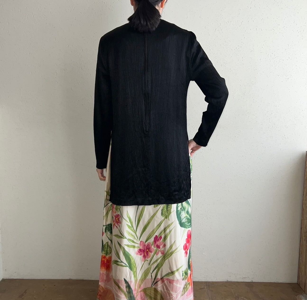 90s Black Design Blouse