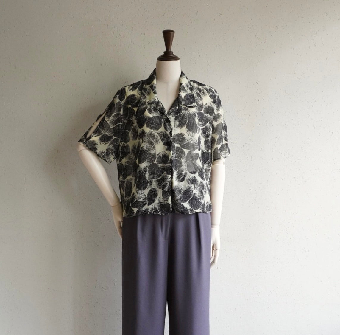 90s Slit Design Shirt Made in Canada