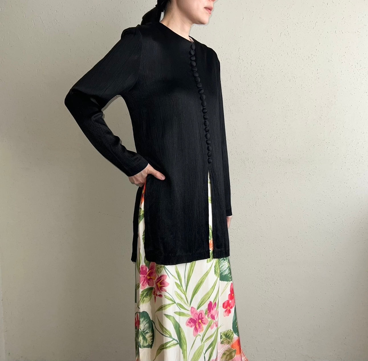 90s Black Design Blouse