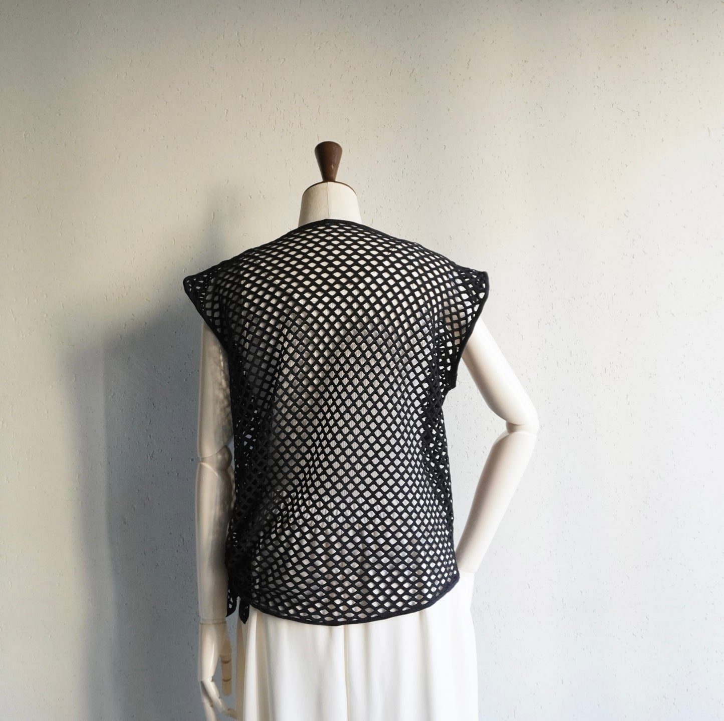 90s Mesh Design Top