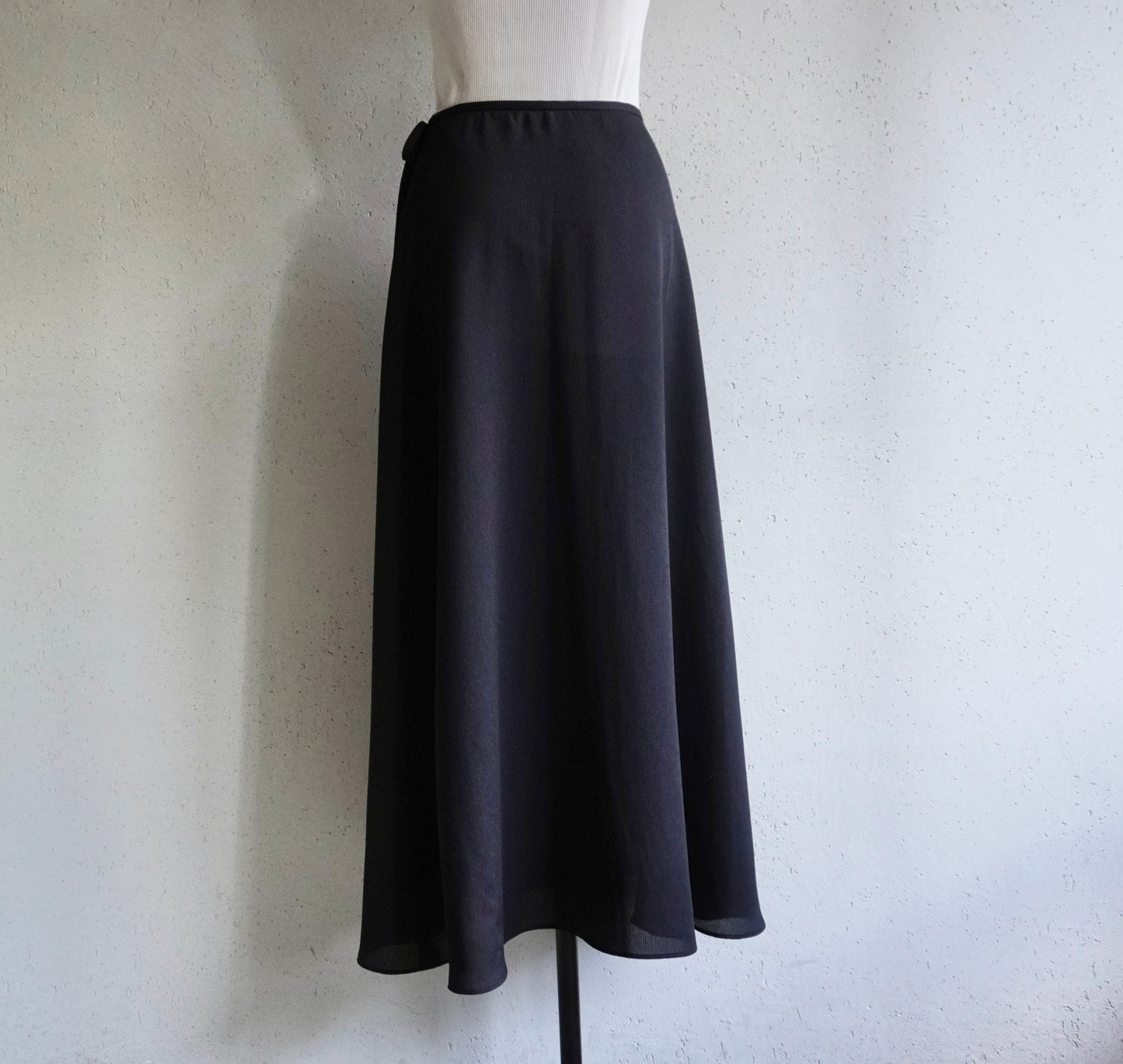 90s Design Wrap Skirt