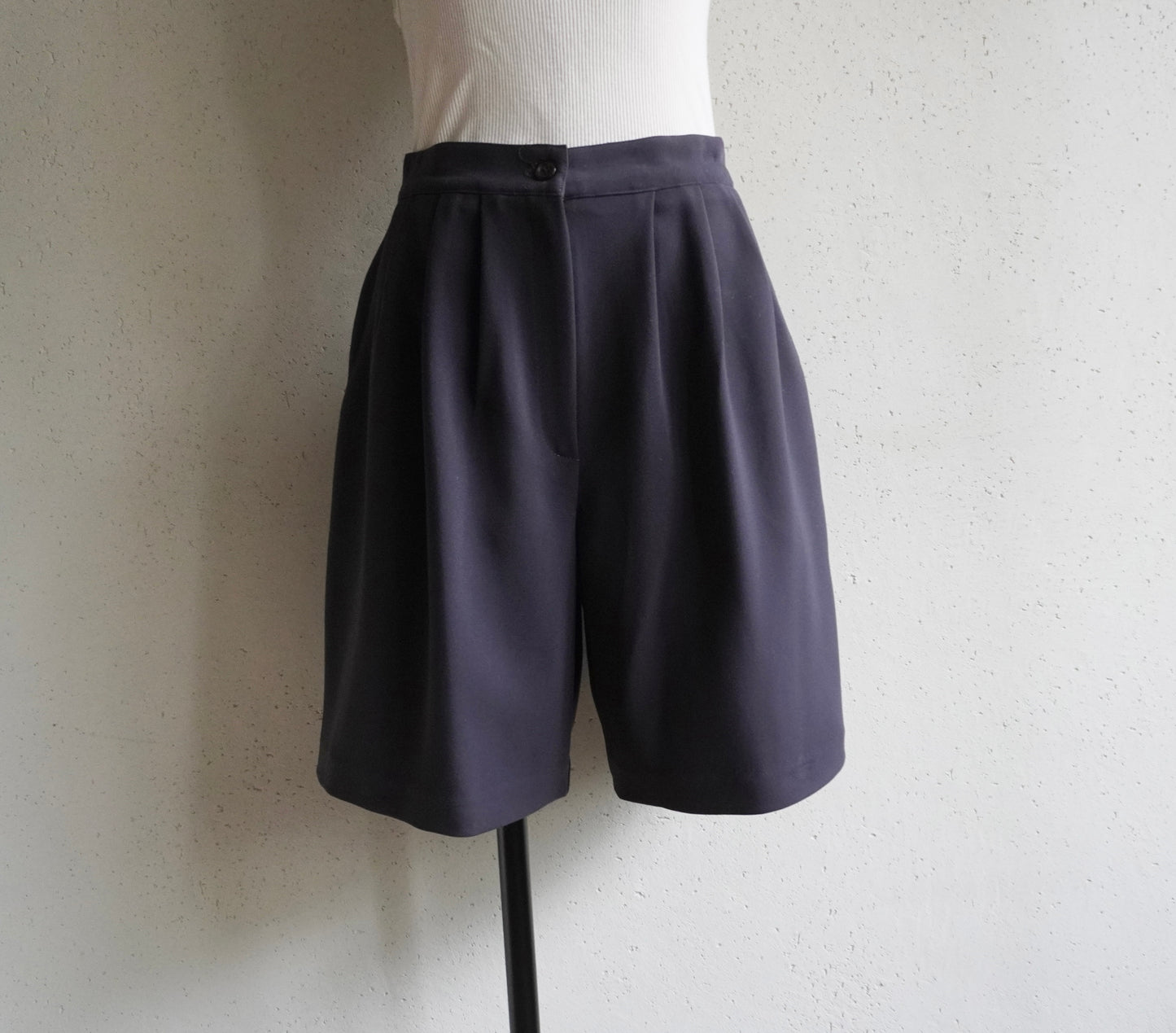 90s Tuck Shorts