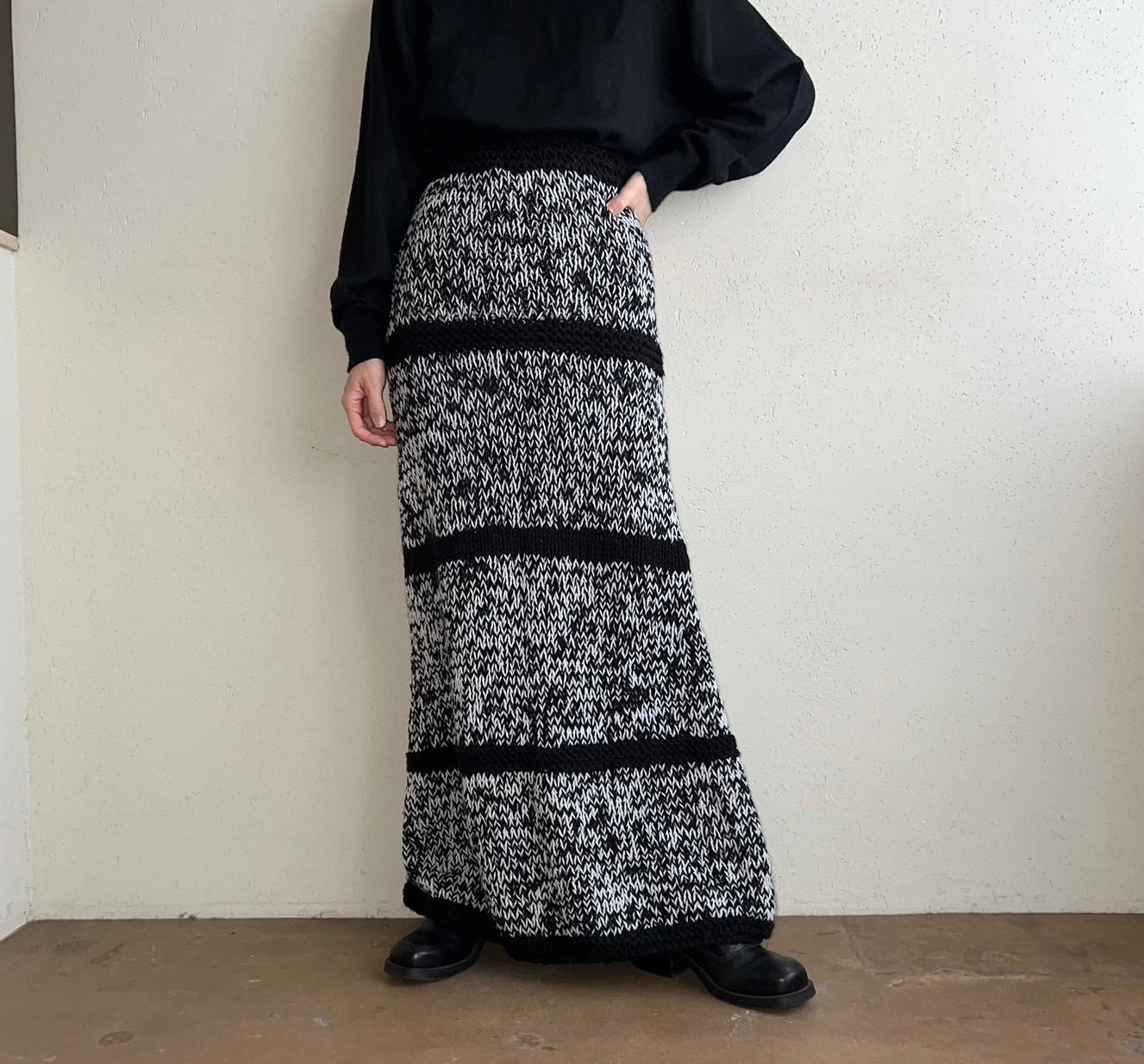 90s Black x White Knit Maxi Skirt