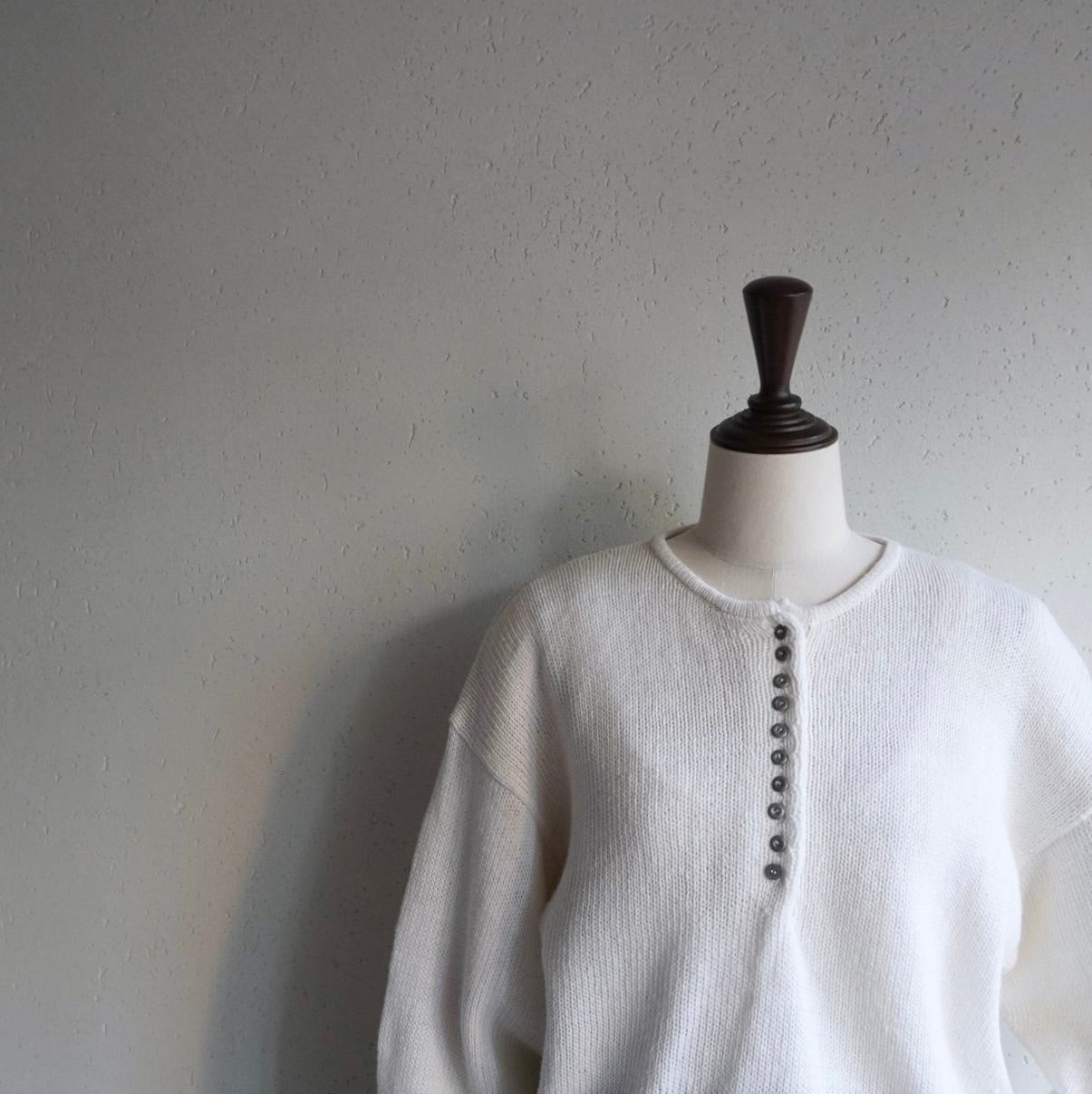 90s Light Knit Dead Stock
