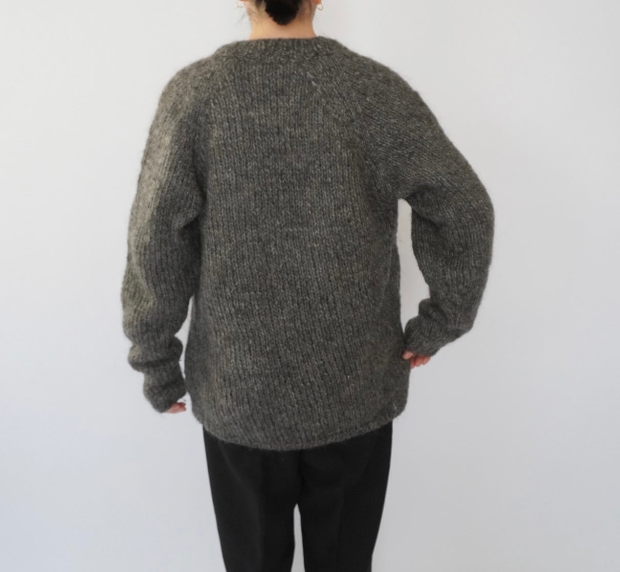 80s V Neck Knit