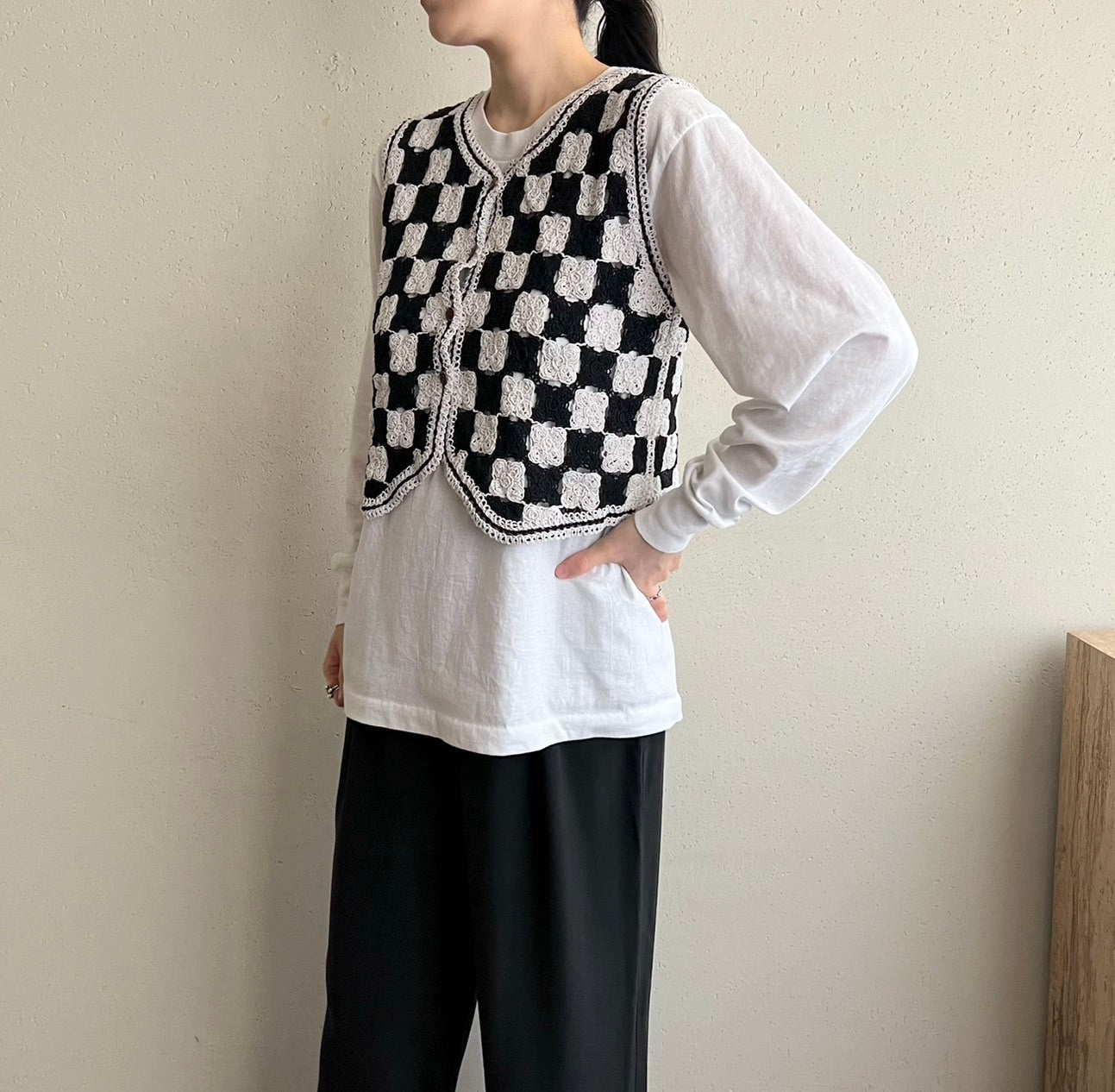 90s Black x White Knit Vest