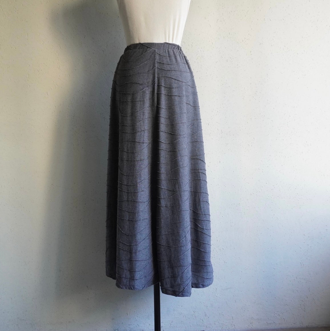 90s Wavy Design Skirt