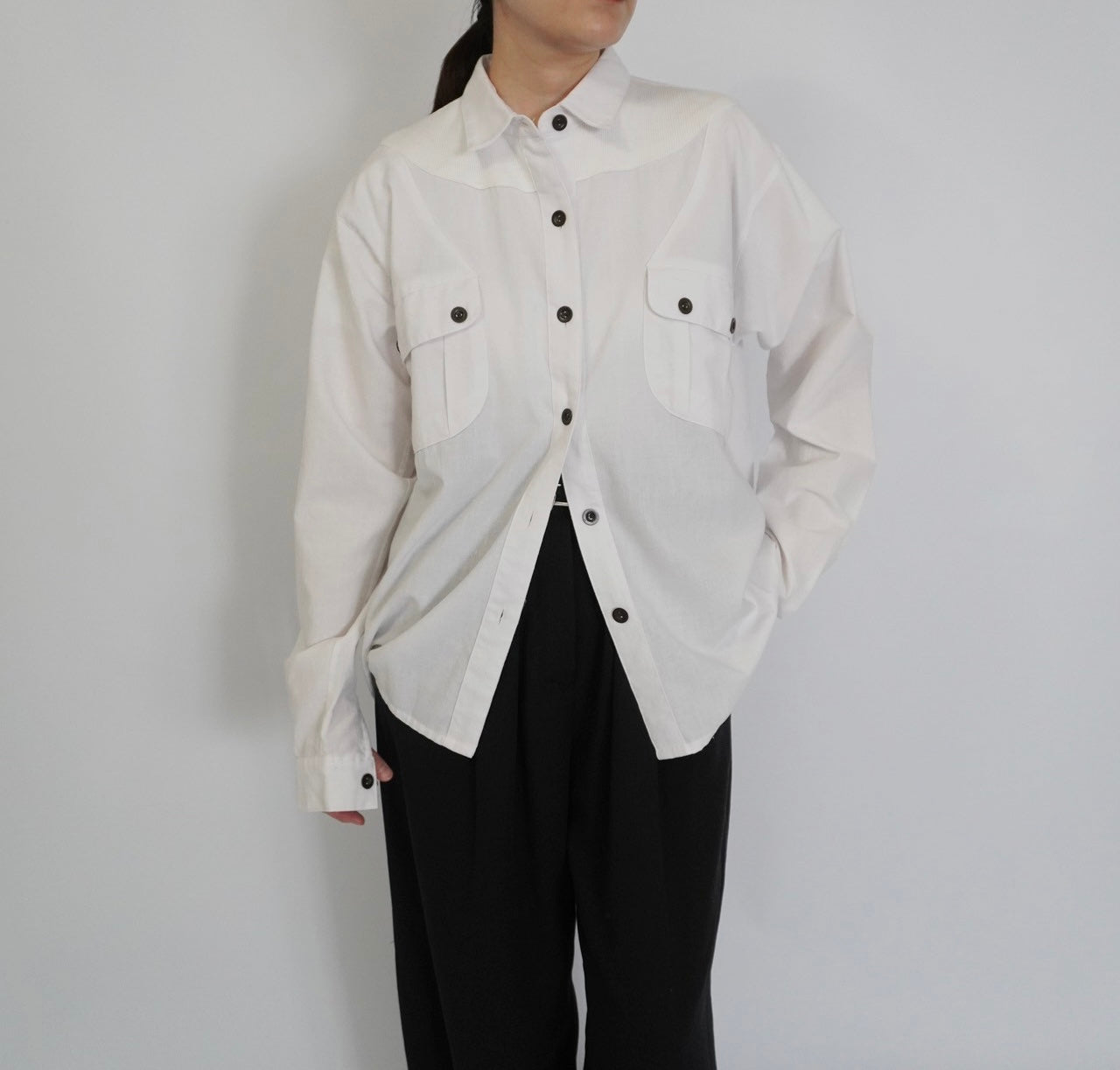 90s White Design Shirt