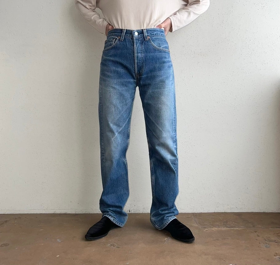 90s Levis 501 Made in USA