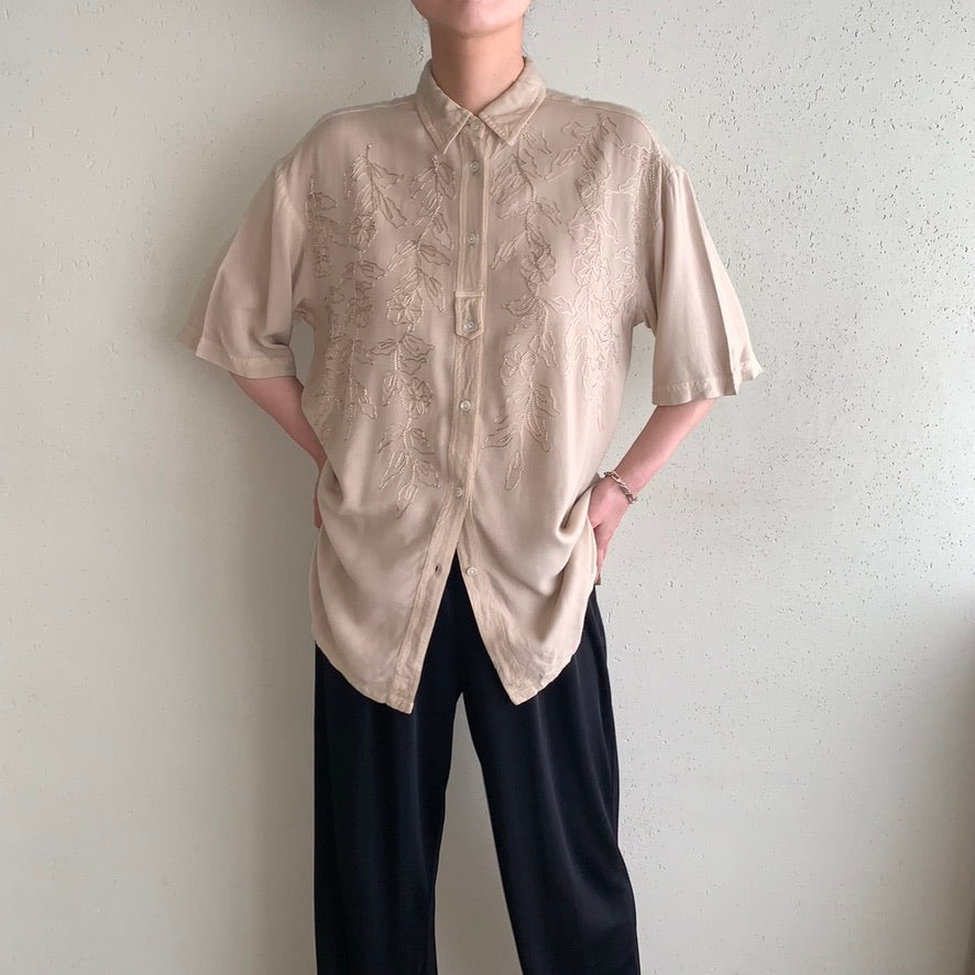 90s Embroidery Shirt dead stock