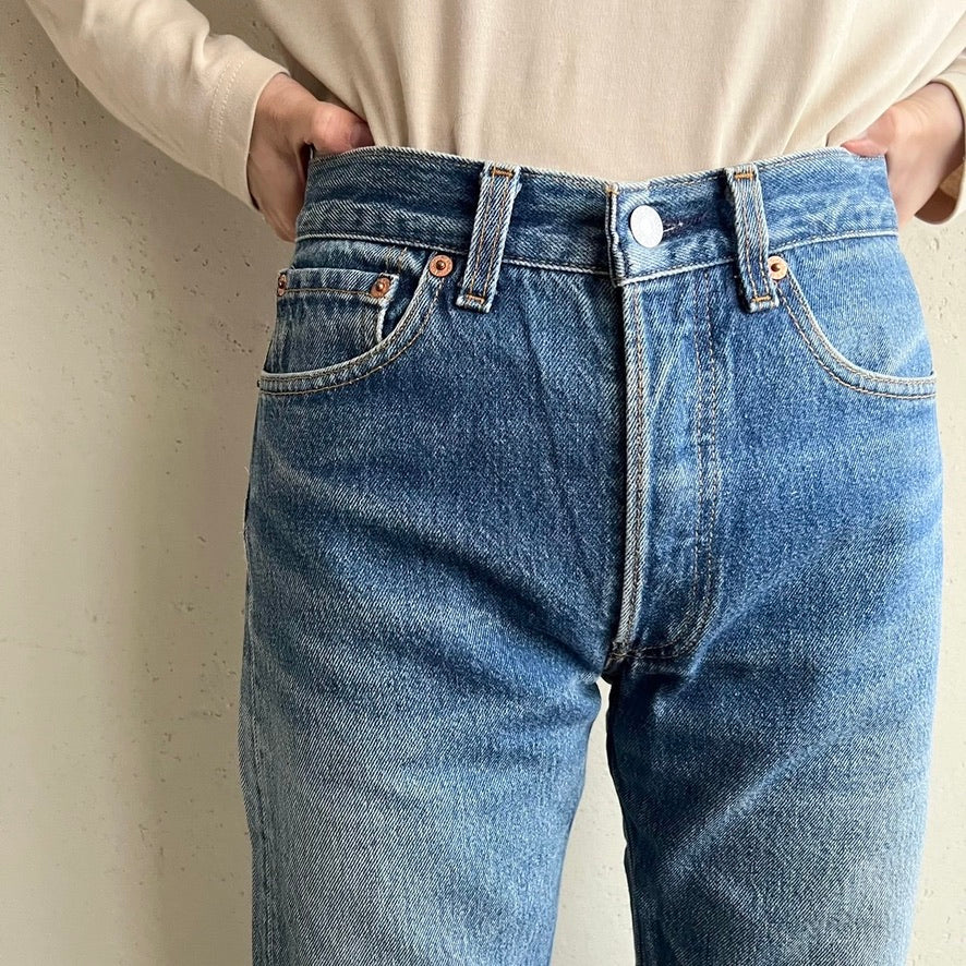 90s Levis 501 Made in USA