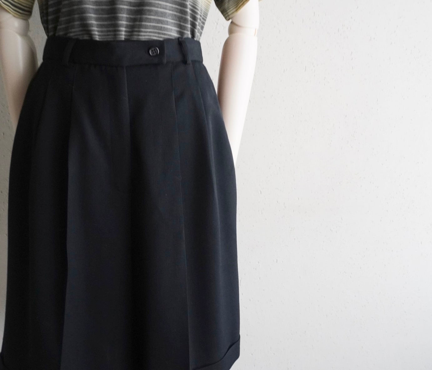 90s "amanda fielding" Wool Shorts Made in USA