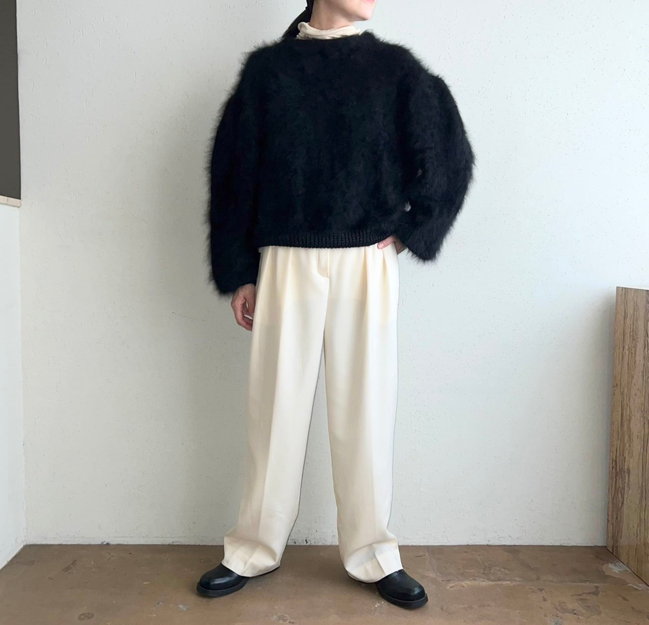 80s Black Knit