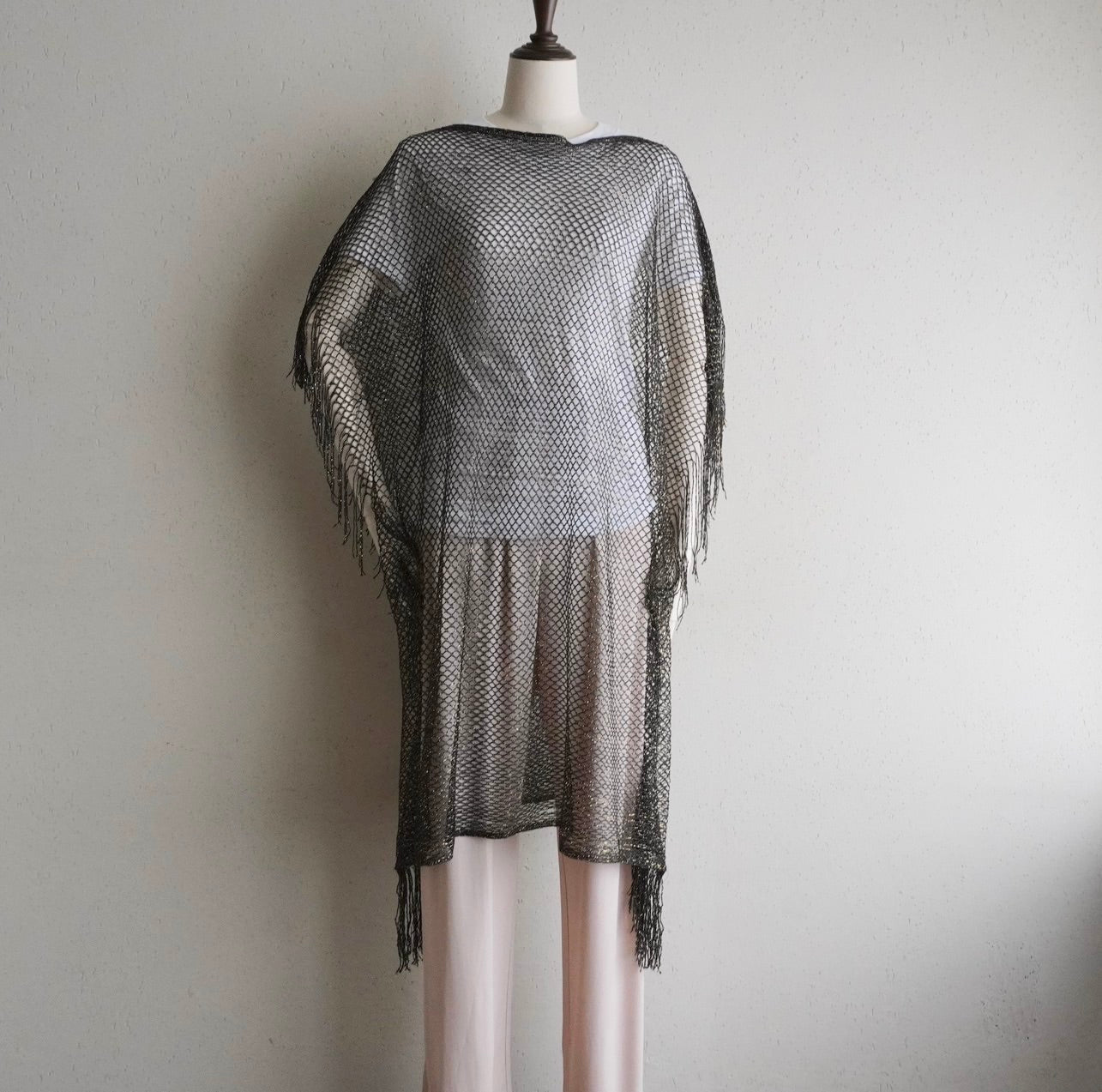 90s Black×Gold Mesh Top